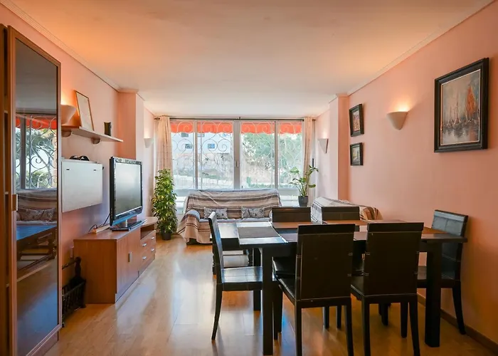 Beautiful Parque Loix 4 Bedroom Shared Pool, Tennis Court Appartement